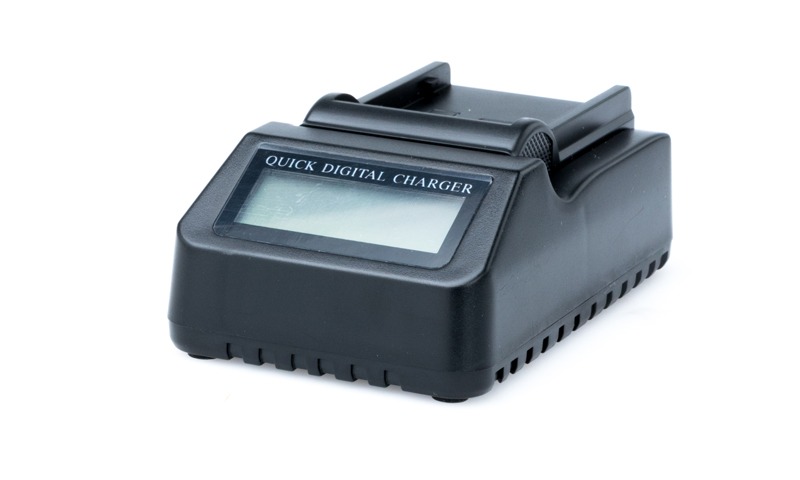 1 CH Charger for Panasonic D54 Batteries - 8.4V / 1A